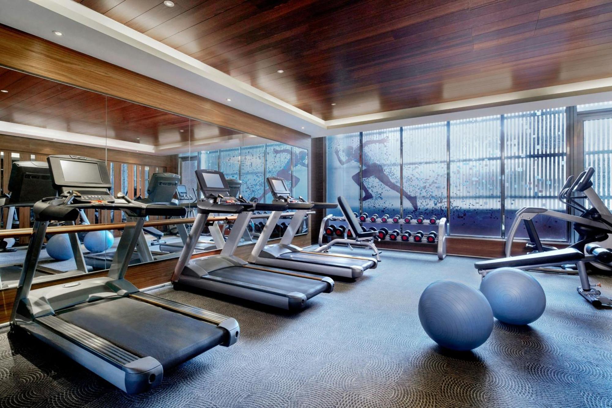 Sheraton Taitung Hotel מראה חיצוני תמונה The gym at the hotel